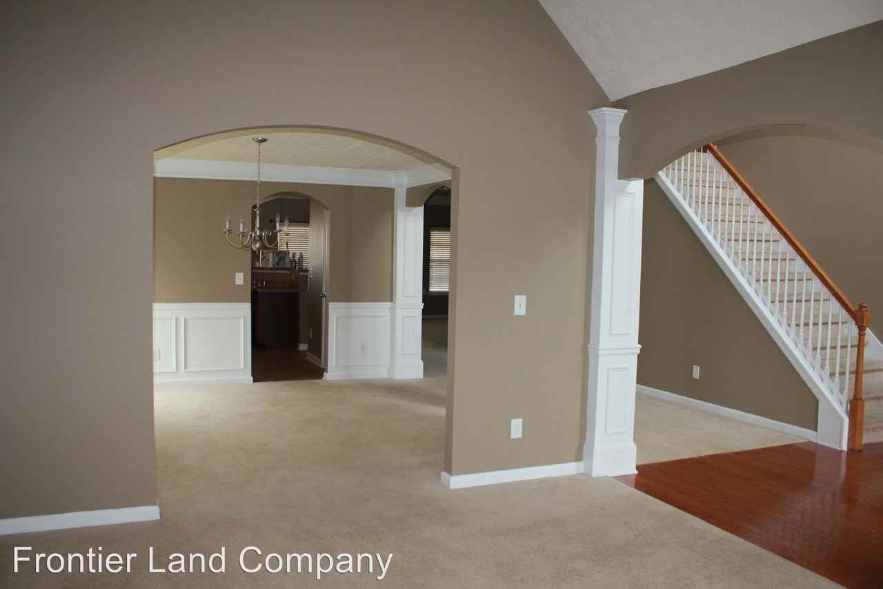 11 Ottawa Trail - Photo 3 of 28