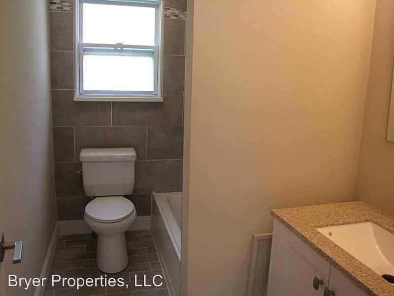 10741 Liberty St - Photo 2 of 16