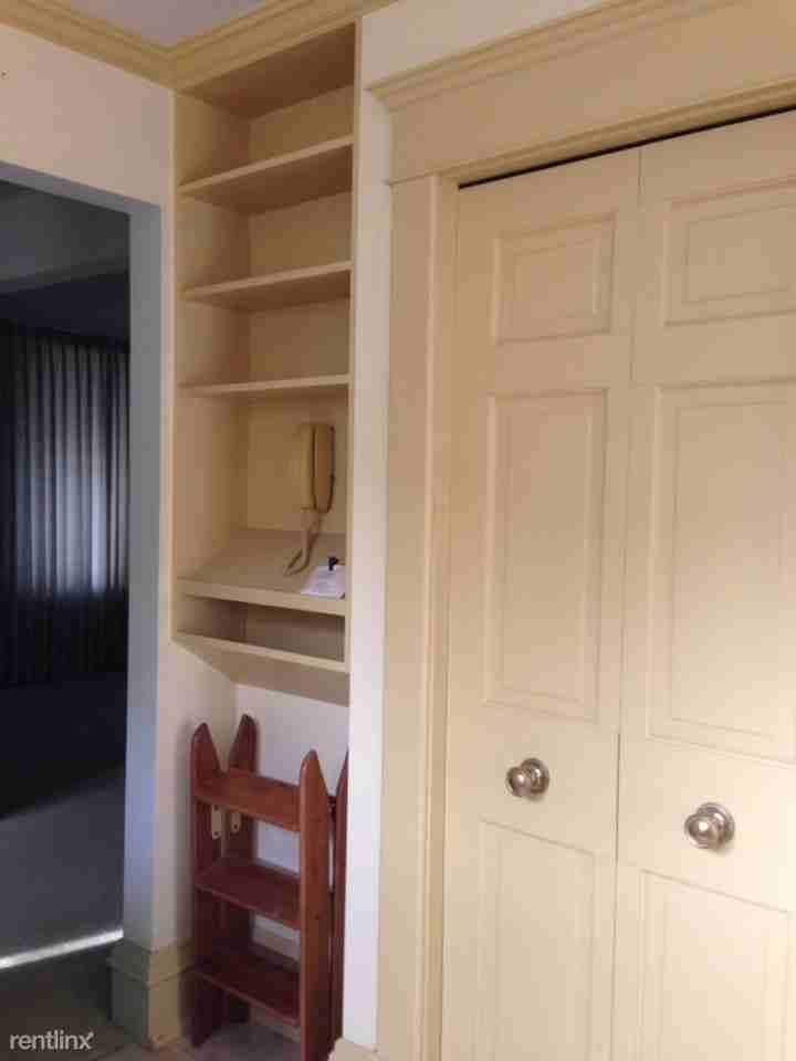 312 E Main St - Photo 2 of 7