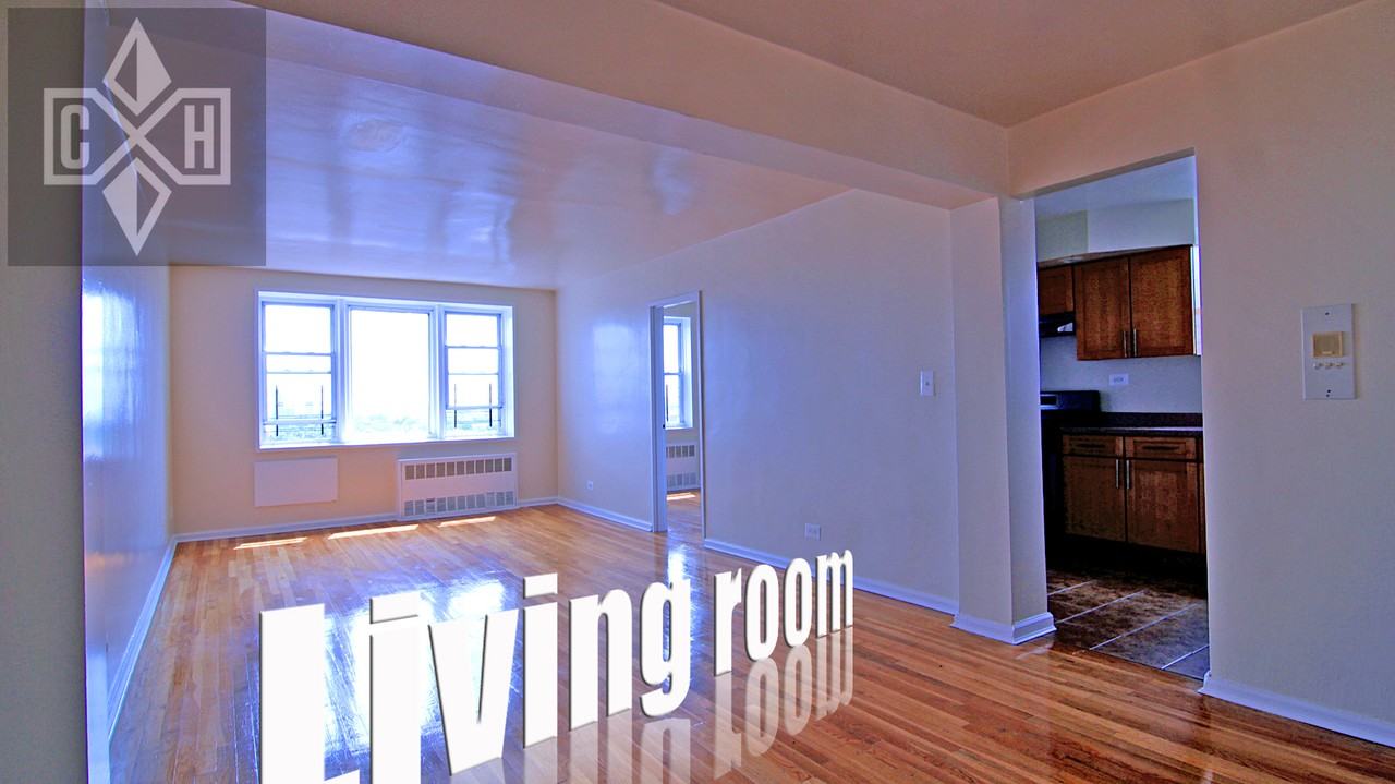 3301 Bainbridge Avenue 45R - Photo 3 of 8