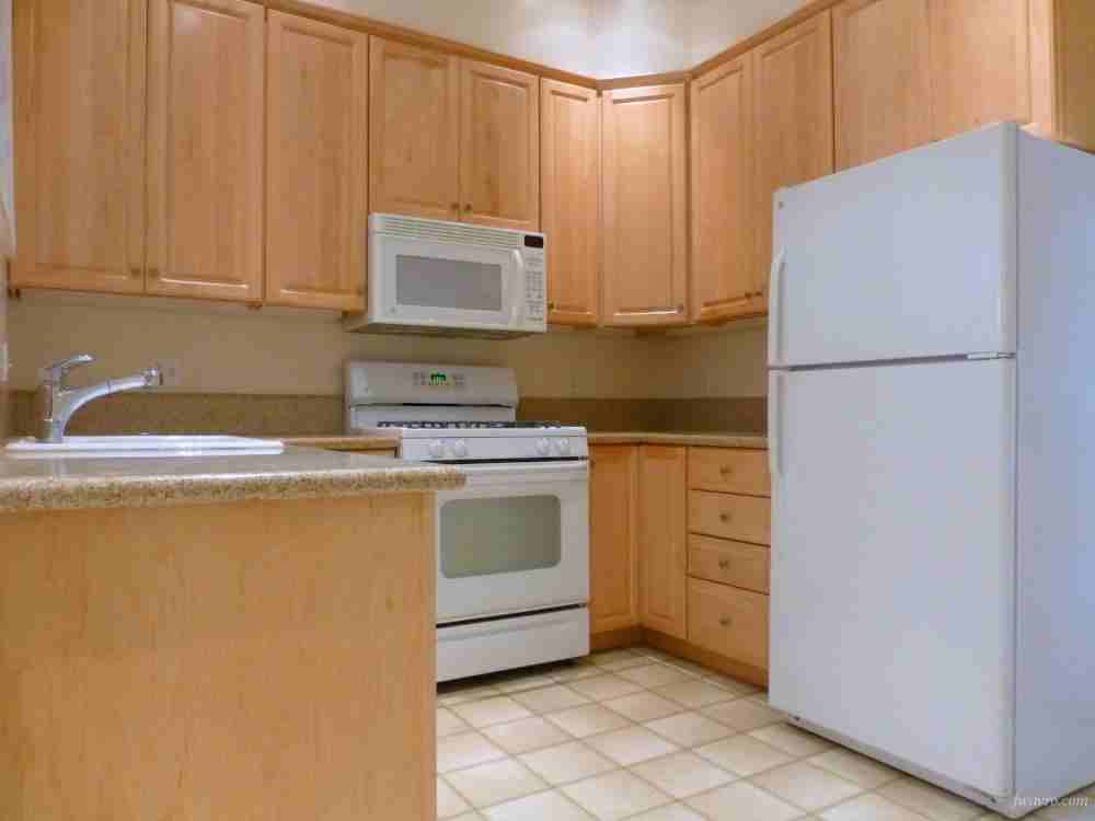 464 Lombard St - Photo 2 of 11