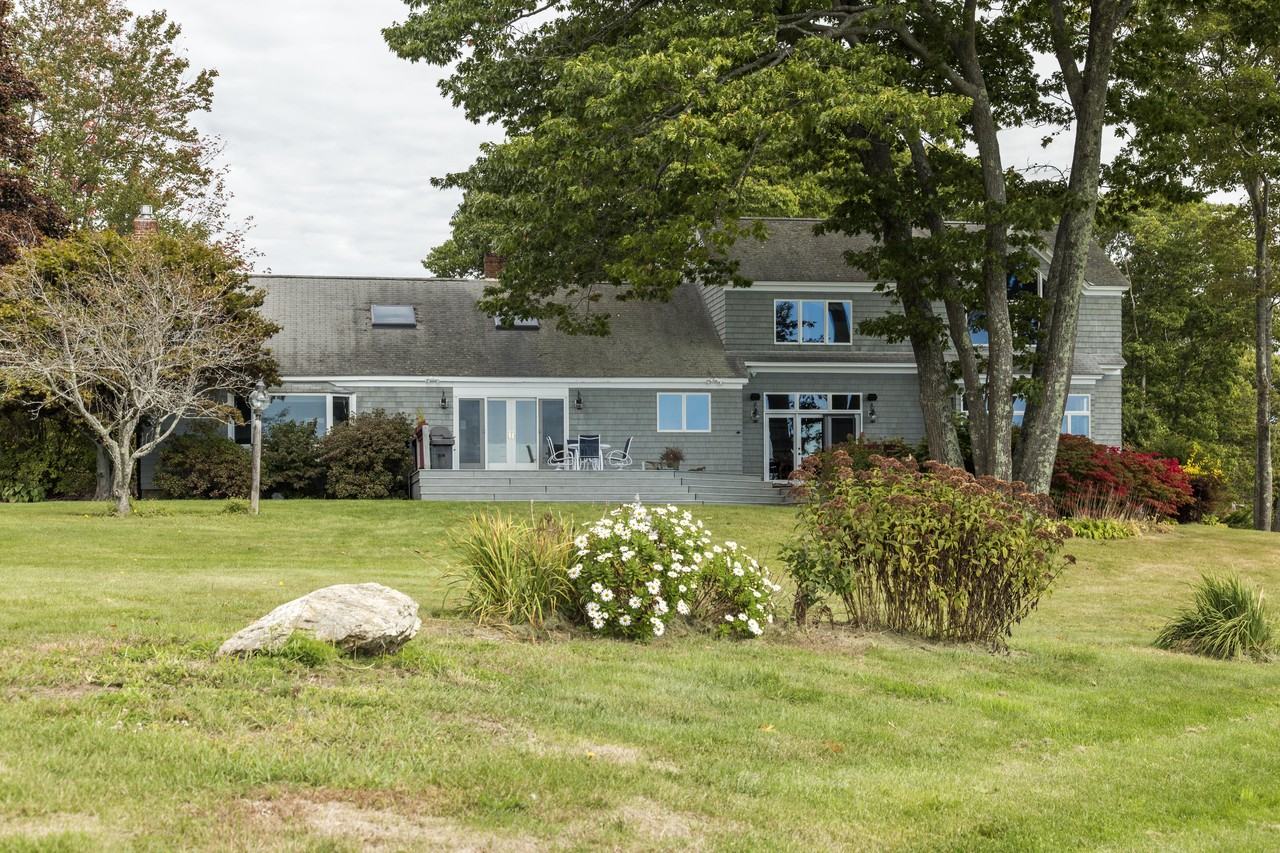 474 Lafayette St - Photo 2 of 40