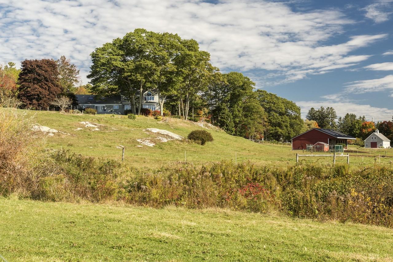 474 Lafayette St - Photo 3 of 40