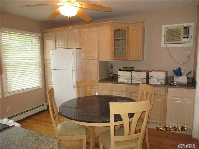 48 Polaris Dr - Photo 2 of 10