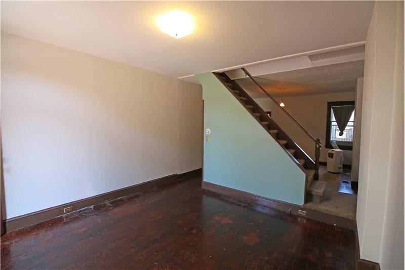 1307 1/2 Green St - Photo 2 of 25