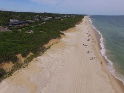 463 Old Montauk Hwy - Photo 2 of 9