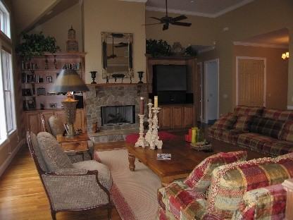 9 Sea Farm Ct - Photo 2 of 8