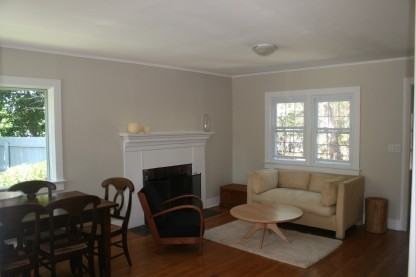 689 Main St - Photo 2 of 14
