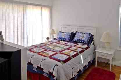 52 Maidstone Ln - Photo 3 of 7