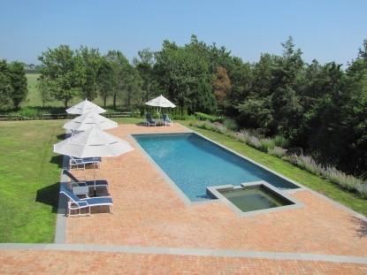 623 Halsey Ln - Photo 3 of 16