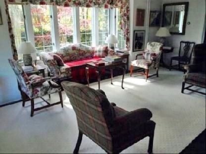 15 Old Town Crossing - Photo 3 of 8