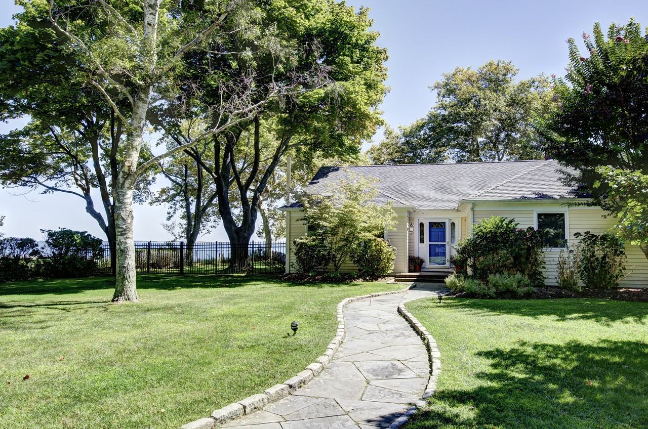 11120 Main Rd - Photo 2 of 13