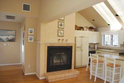 58 Stuyvesant Dr - Photo 3 of 9