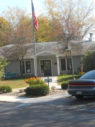 100-168 Burt St - Photo 3 of 5