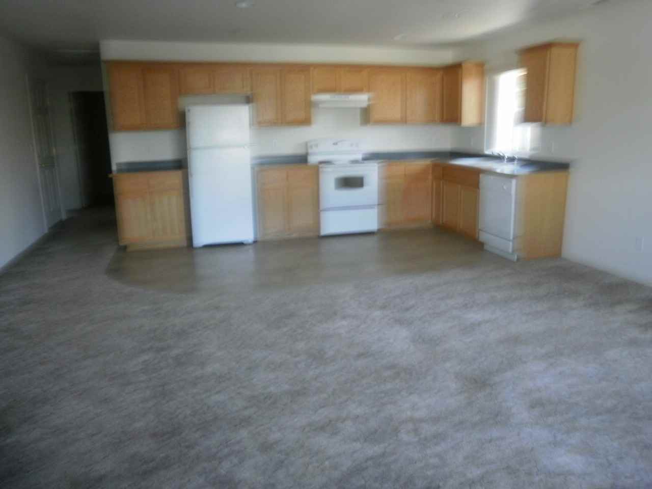 1362 Willow Ln - Photo 3 of 3