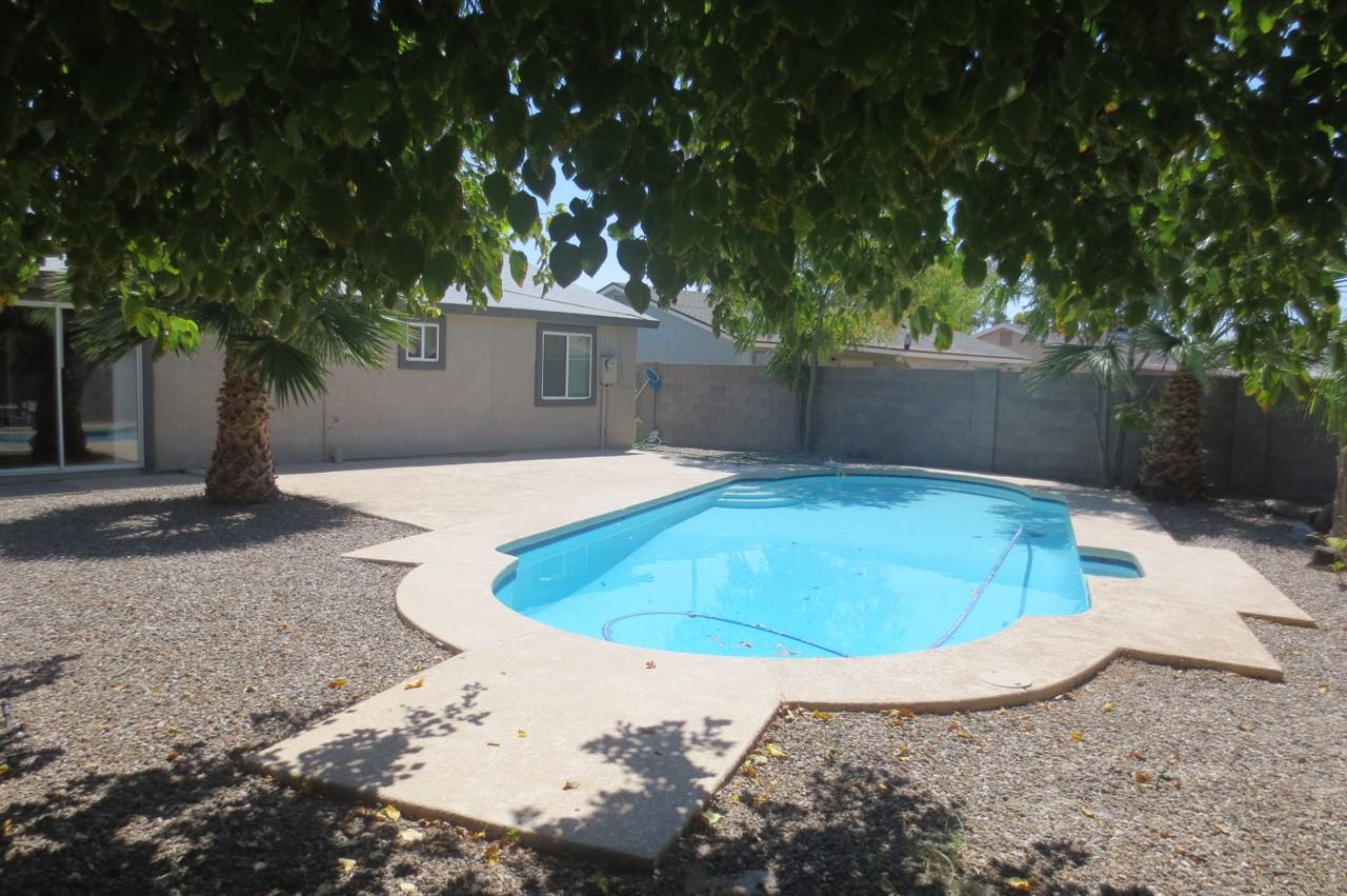 13244 N 37th Way - Photo 2 of 30