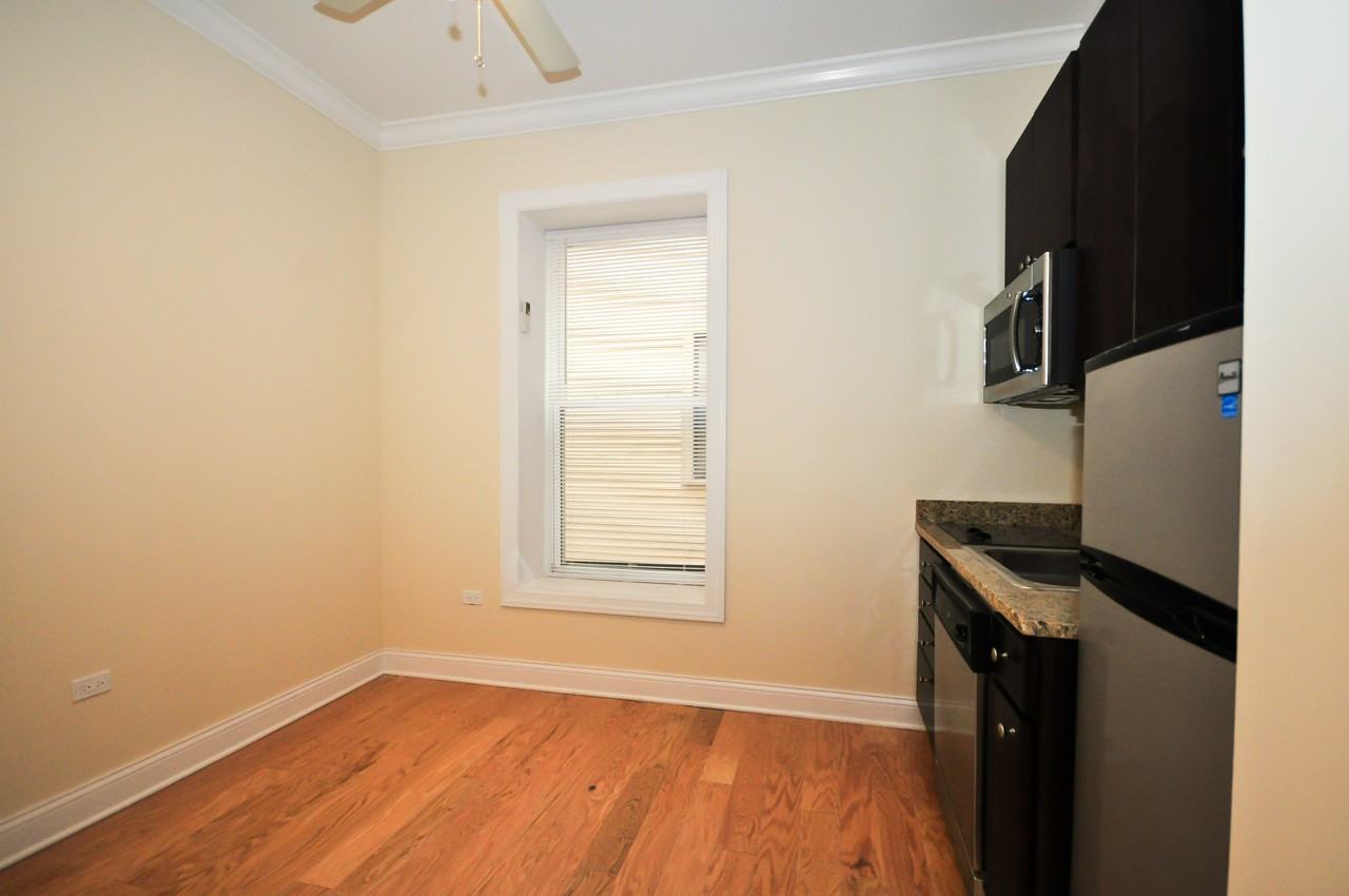 768 West Jackson Boulevard #212