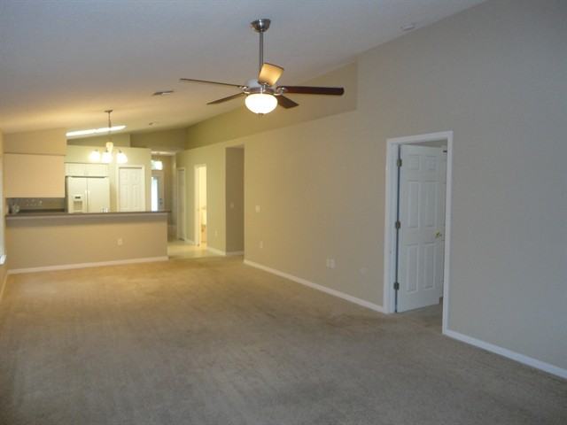 7801 Prospect Hill Cir - Photo 2 of 14