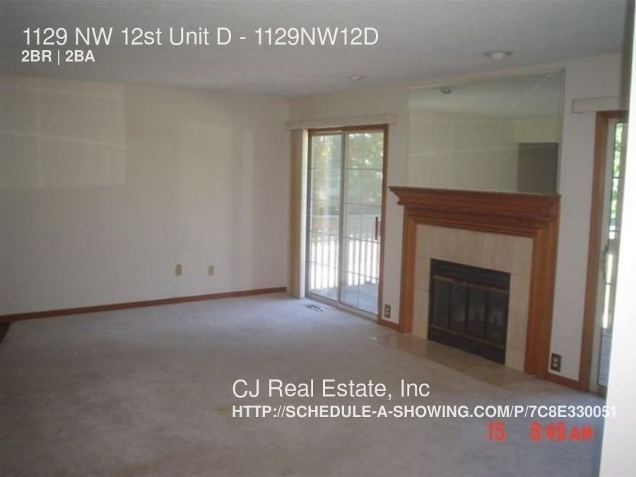 1129 NW 12 St #d - Photo 2 of 7