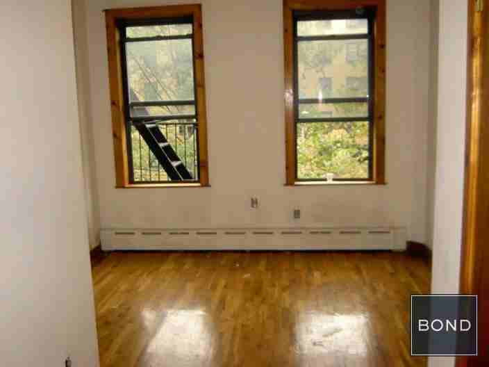 E 83rd St & East End Ave ##MSC