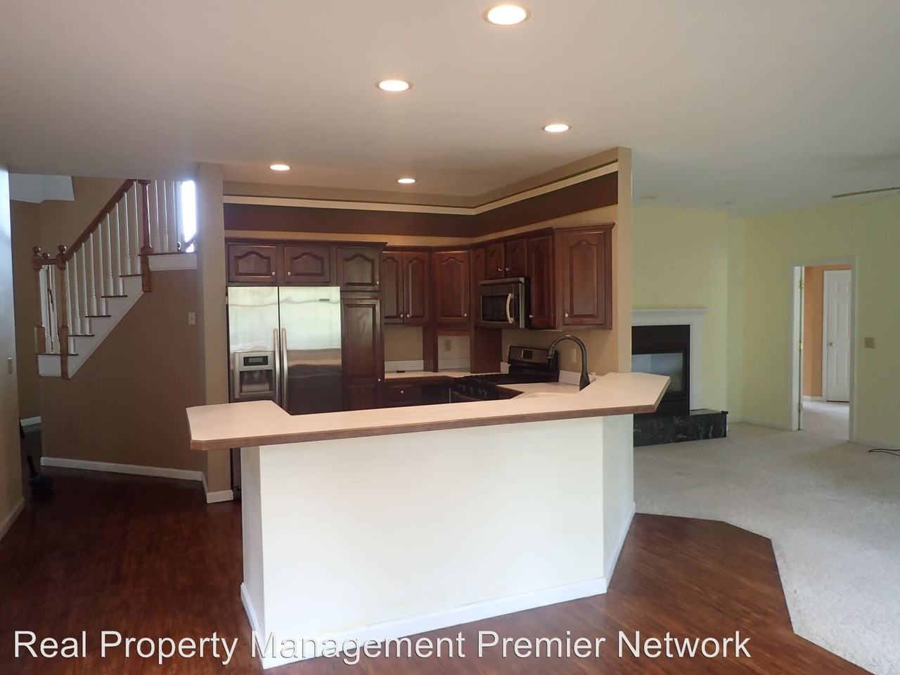 31 Windsor Blvd - Photo 3 of 22