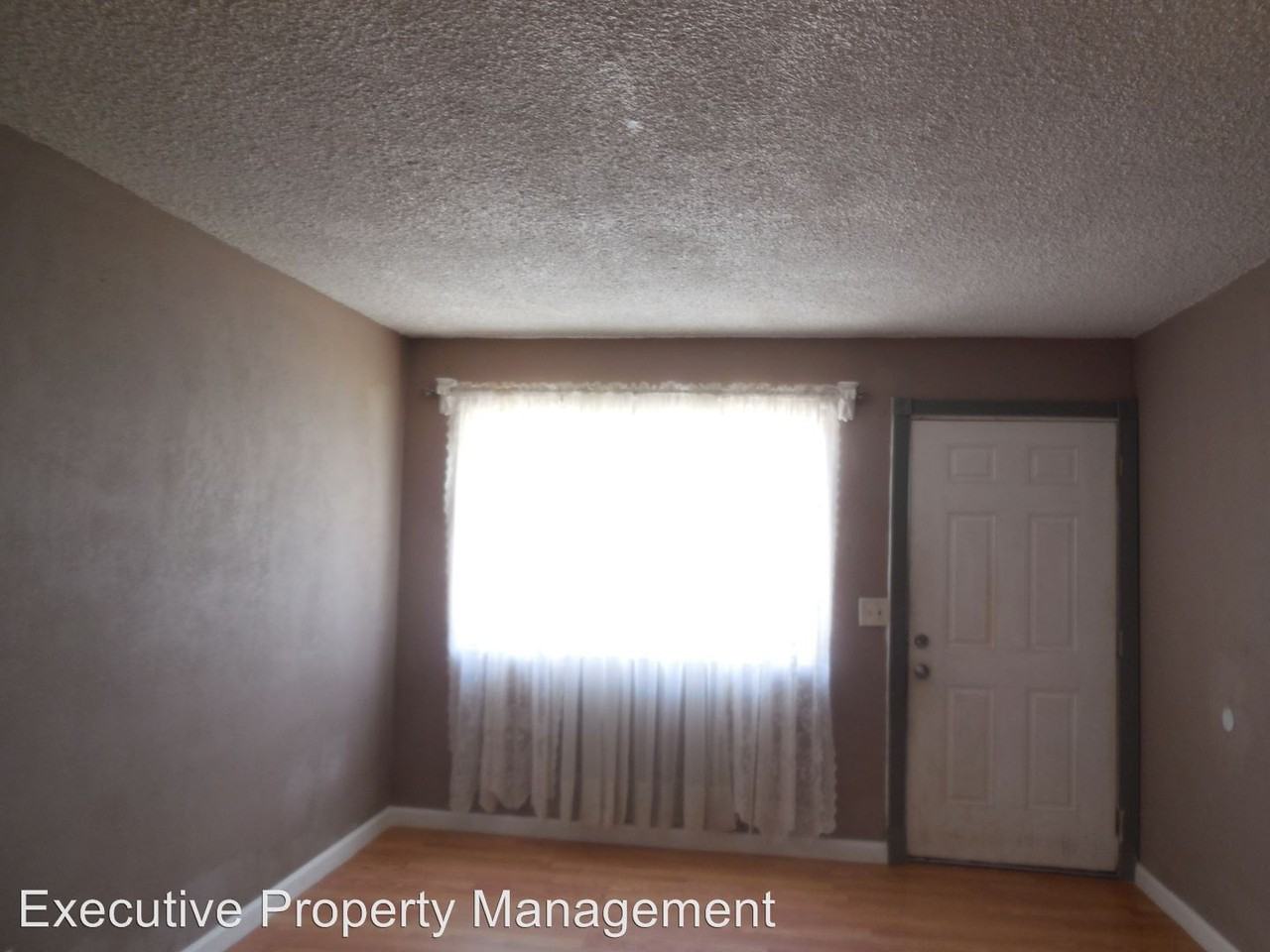 1216 Jeffrey St - Photo 2 of 7