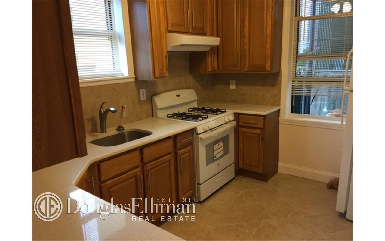 44-10 30th Rd 1 - Photo 2 of 5