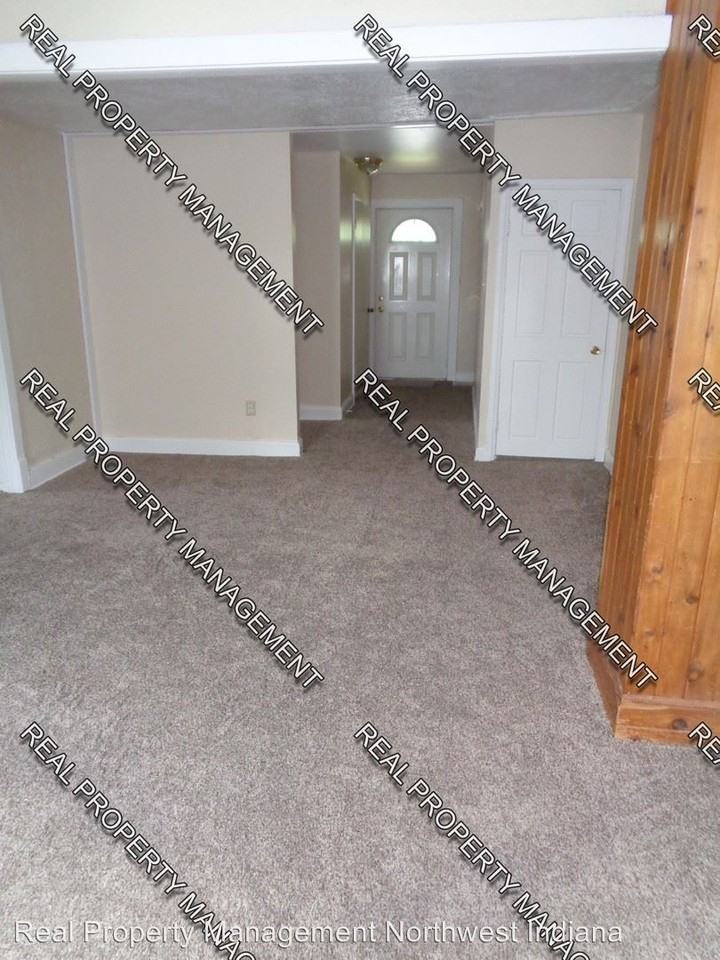 6 E Wilhelm St - Photo 3 of 13