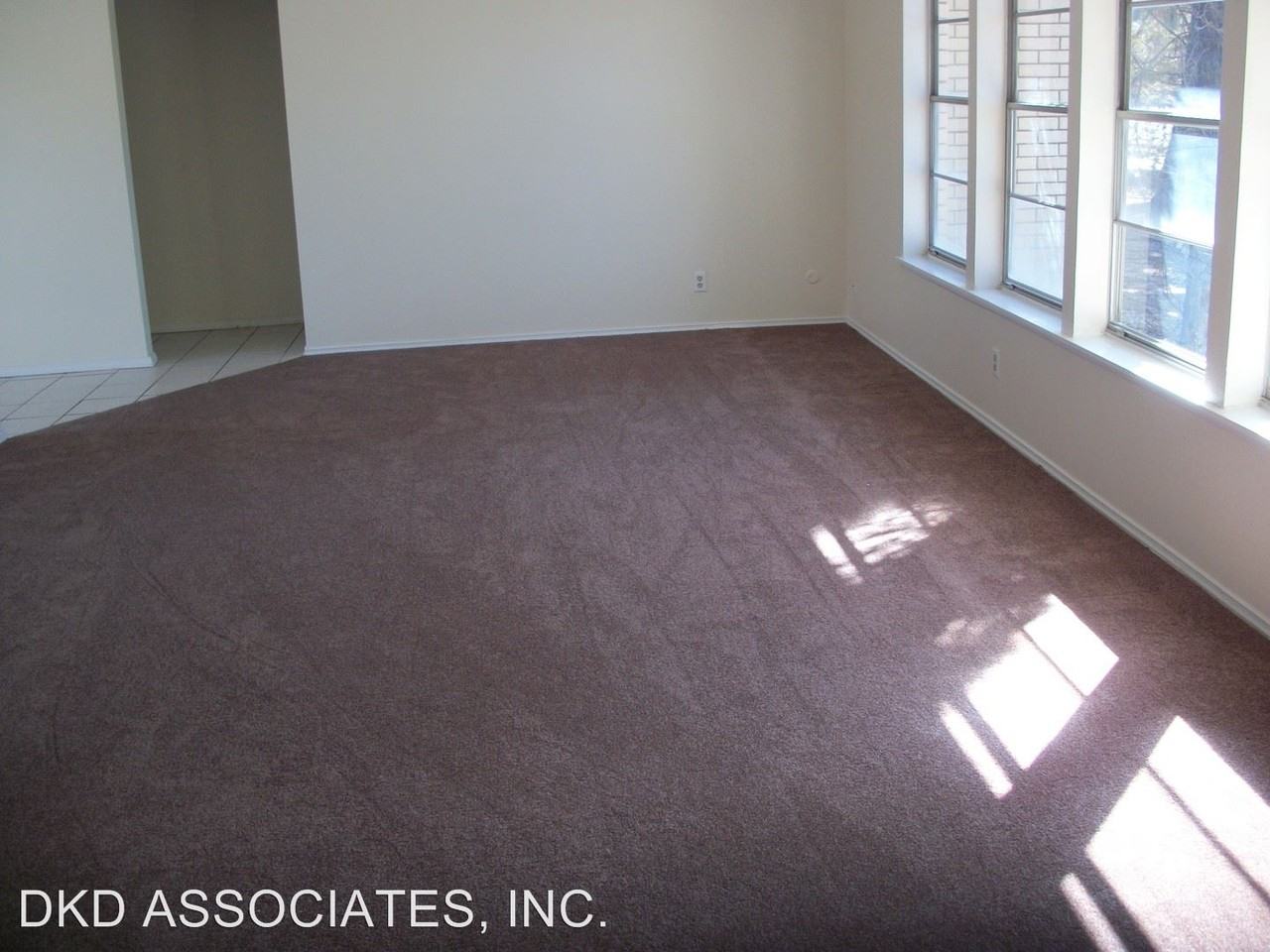 8409 Turrentine Dr - Photo 3 of 20