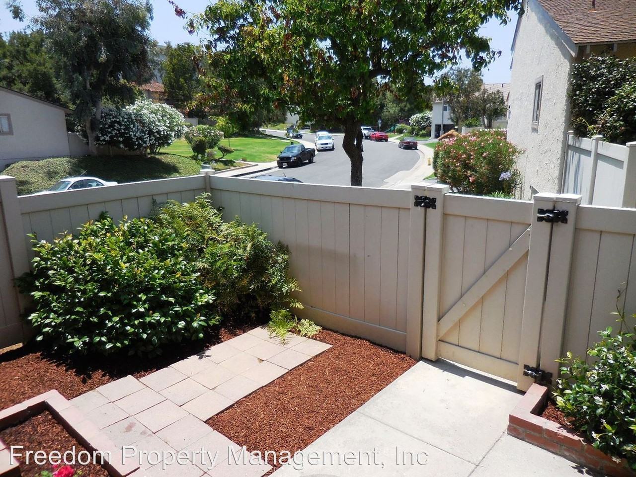 1299 Ramona Dr - Photo 2 of 10