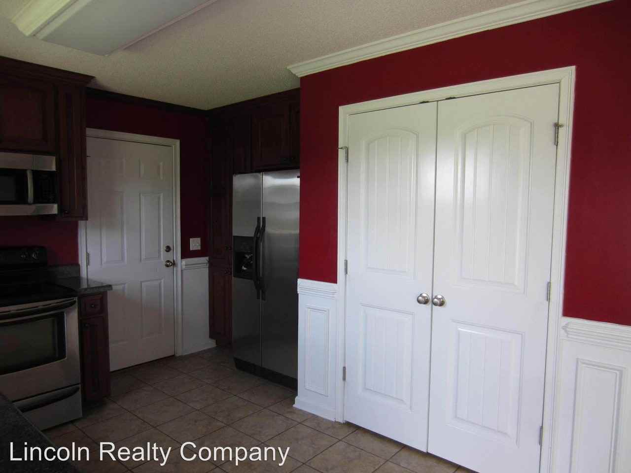 73 Mill Pond Pl - Photo 2 of 11