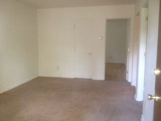 1524 Henson Ave - Photo 3 of 10