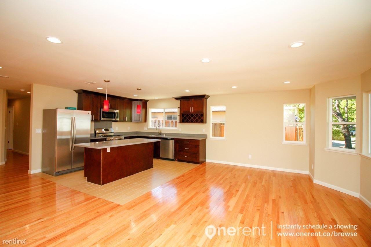 1030 Corvette Dr - Photo 2 of 12