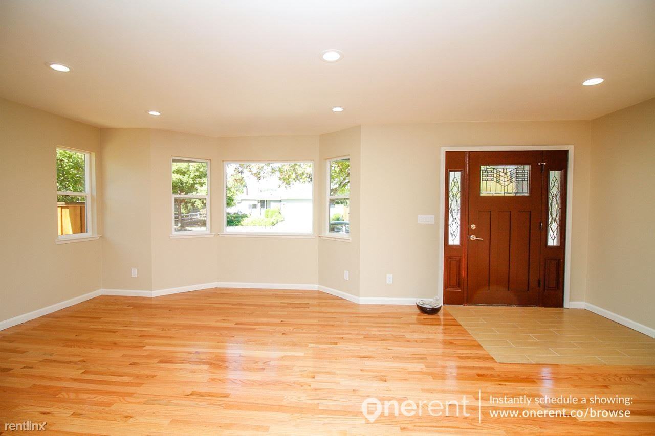 1030 Corvette Dr - Photo 3 of 12