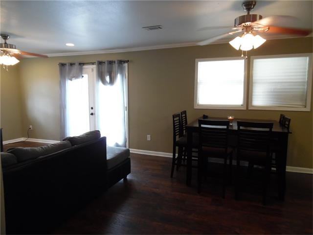 5100 Congress Dr - Photo 2 of 11