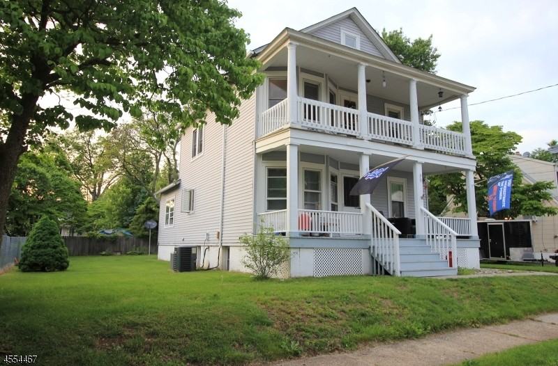 807 Lincoln Ave - Photo 2 of 14