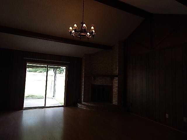 706 Sierra Dr - Photo 2 of 25