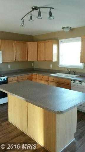 38 Charlotte Ct - Photo 2 of 13