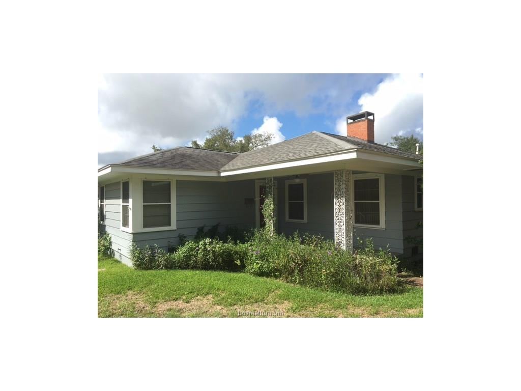 4004 4th St - Photo 2 of 26