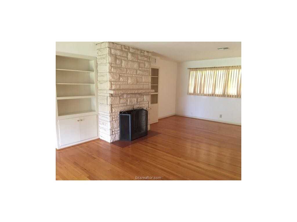 4004 4th St - Photo 3 of 26