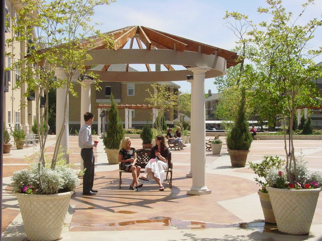 3102 Kings Rd - Photo 3 of 10