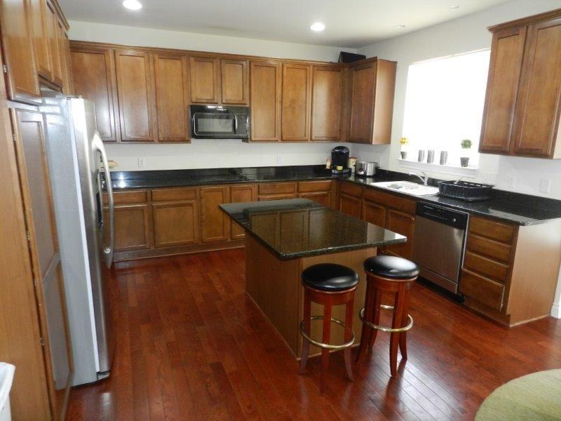 13136 Ventura Dr - Photo 2 of 19