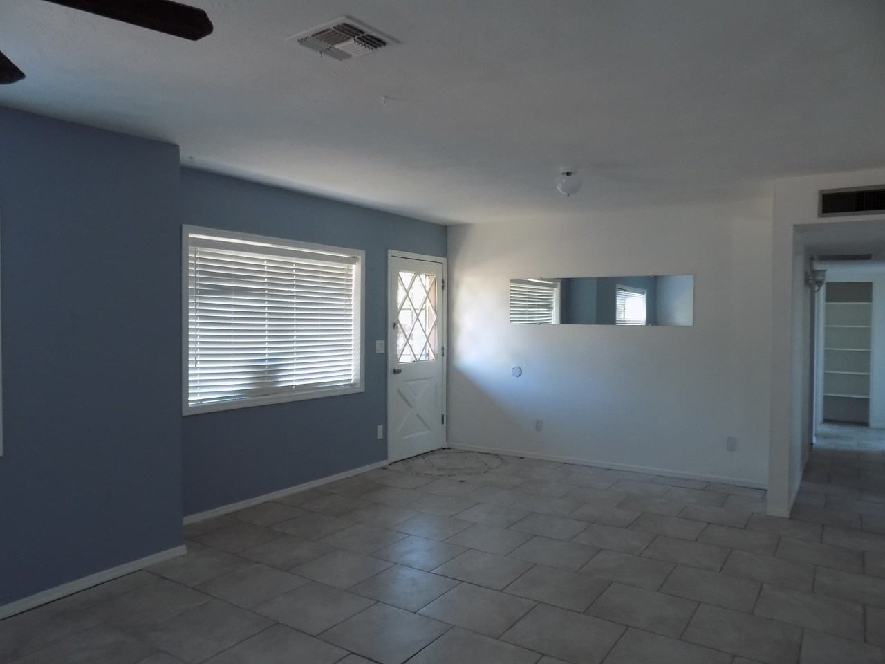 3217 W Acapulco Ln - Photo 3 of 17