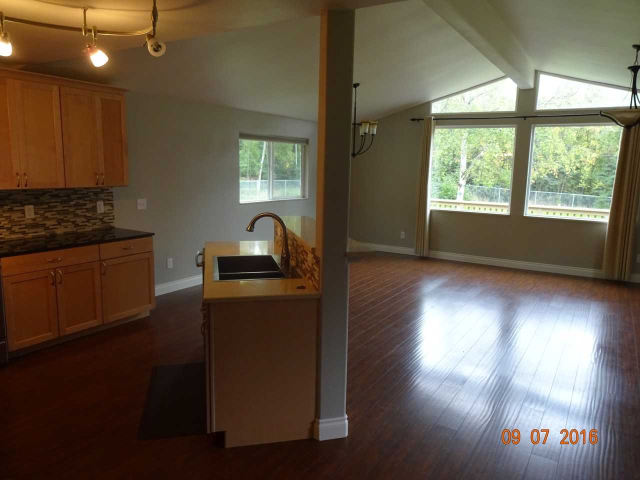 13115 Alpine Dr - Photo 2 of 12