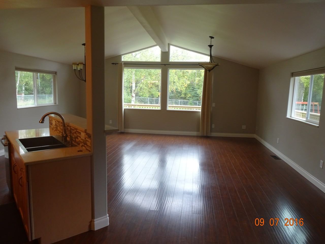 13115 Alpine Dr - Photo 3 of 12