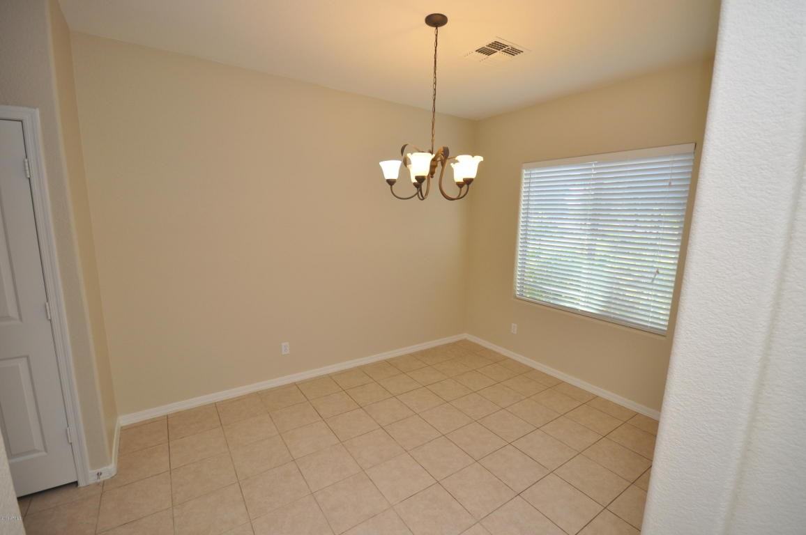 11556 W Western Ave - Photo 2 of 25