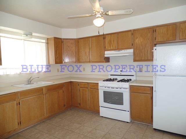 3619 S 14th Ave - Photo 3 of 7