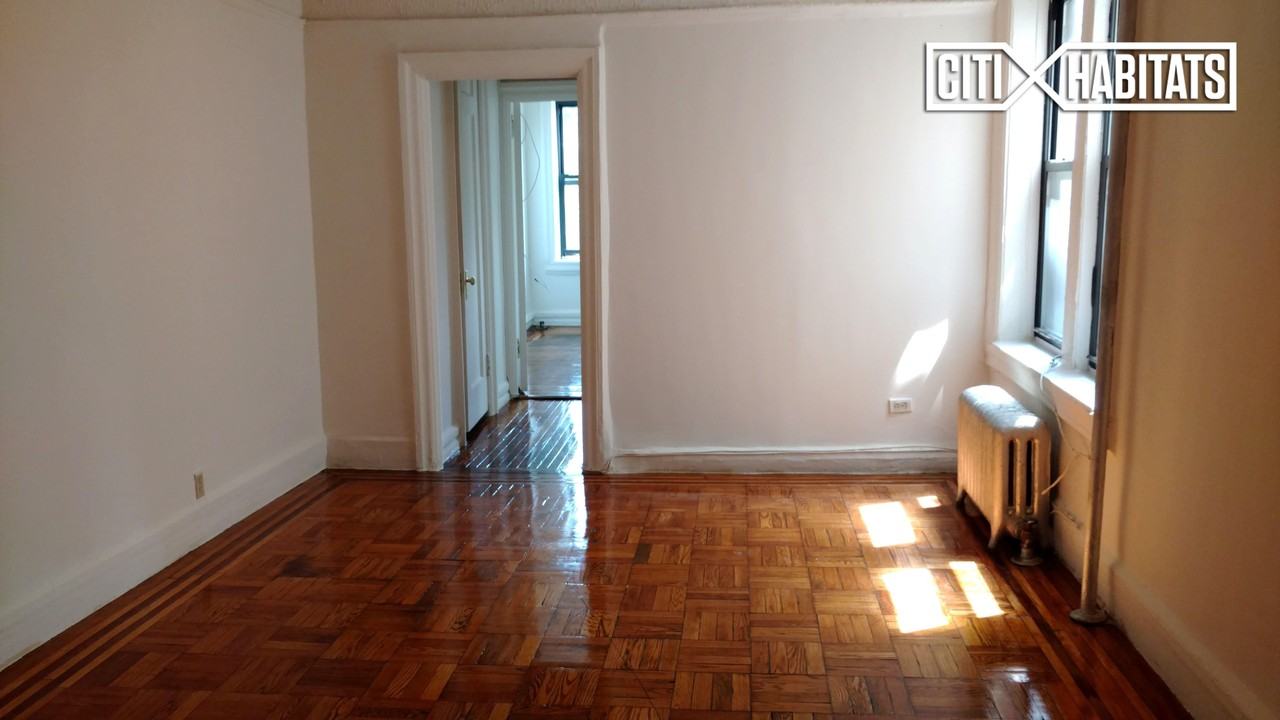 Laurel Hill Terrace #5G