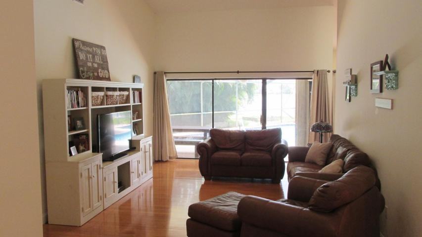 1773 Wiltshire Village Dr - Photo 2 of 8
