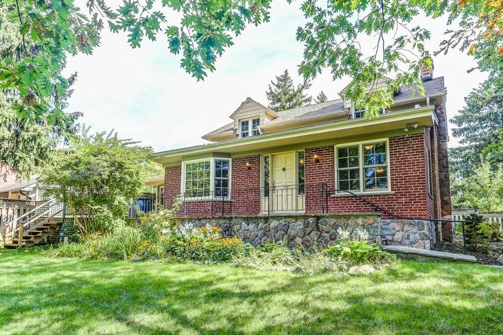 3904 Bloor Street West - Photo 2 of 29